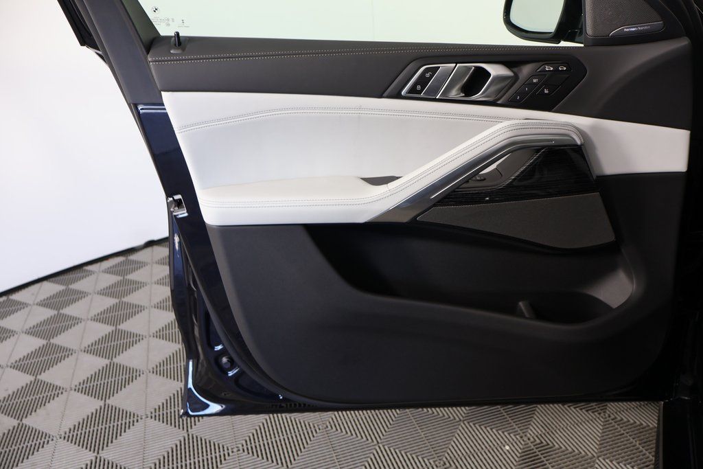 Thumbnail: 2026 BMW X6 - 7