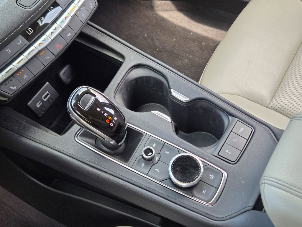 used 2021 Cadillac XT4 car, priced at $22,841