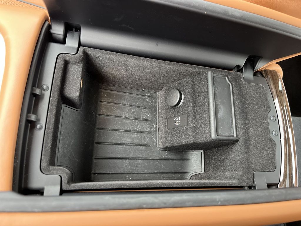 Thumbnail: 2022 BMW 7 Series - 21