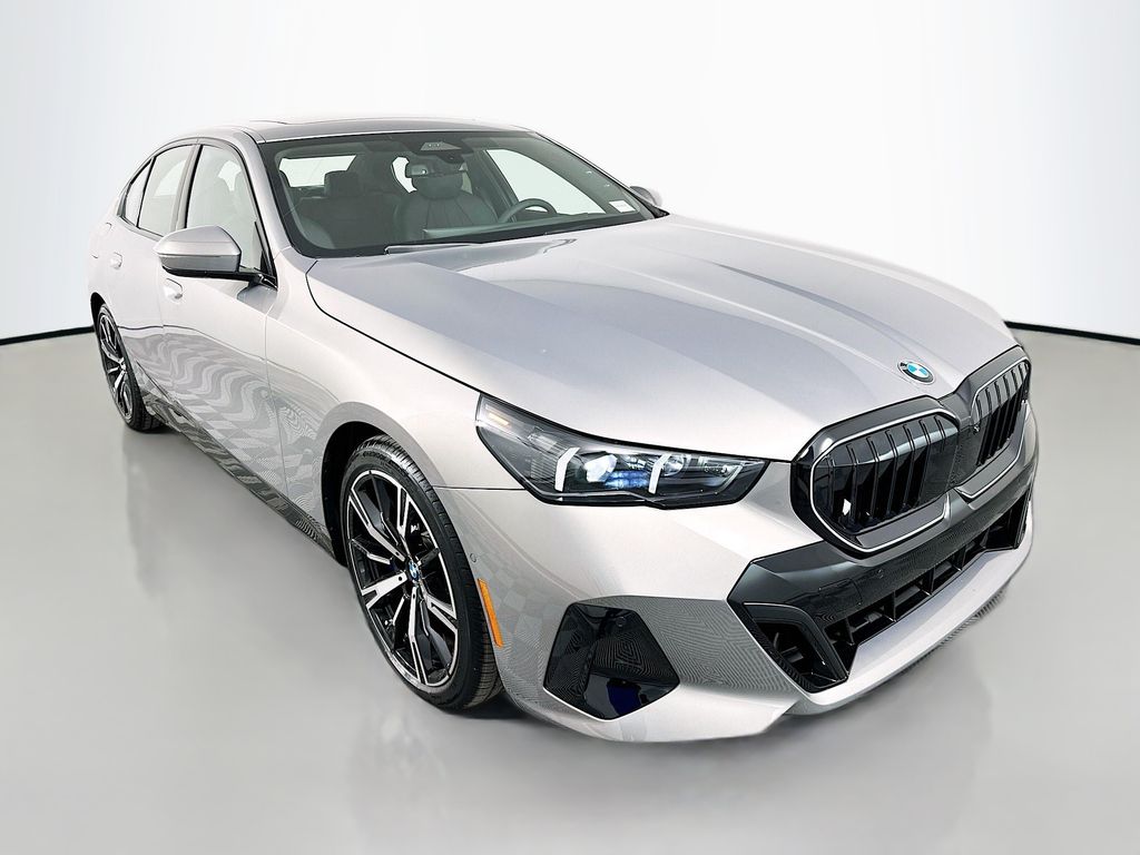 Thumbnail: 2026 BMW 5 Series - 3