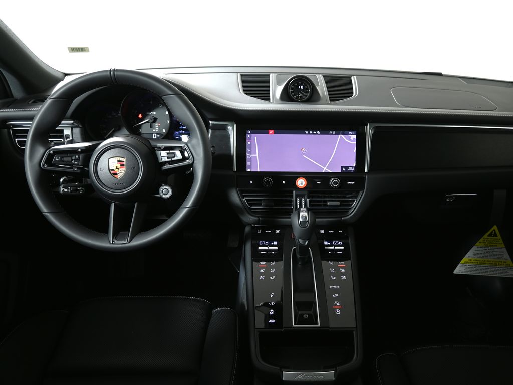 Thumbnail: 2026 Porsche Macan - 16