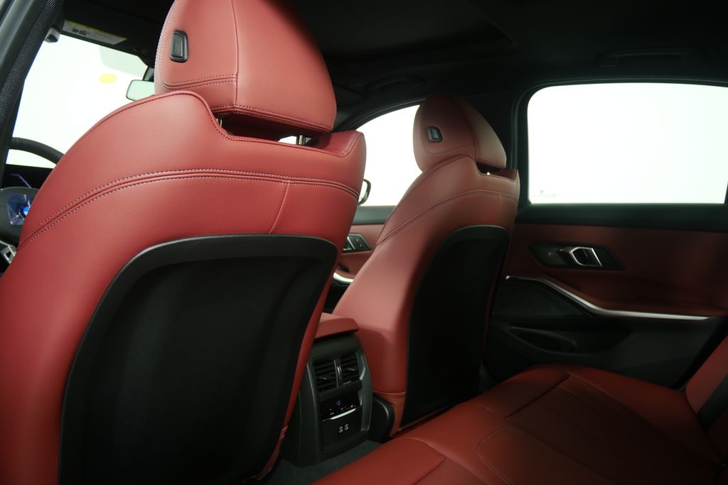 Thumbnail: 2026 BMW 3 Series - 17