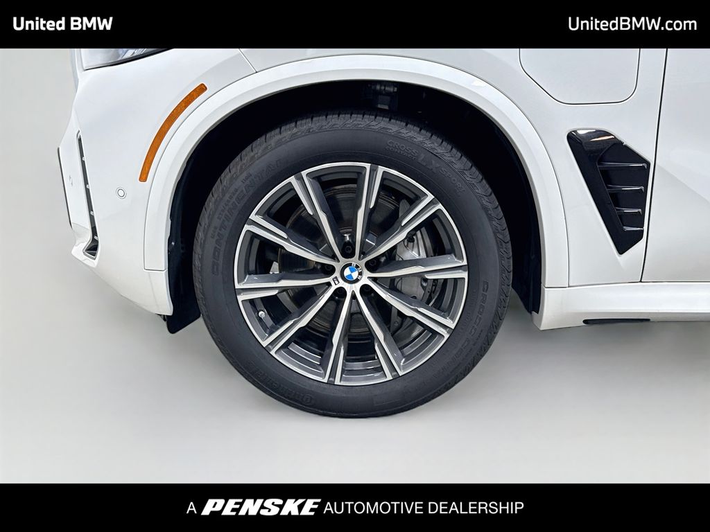 Thumbnail: 2026 BMW X5 - 9
