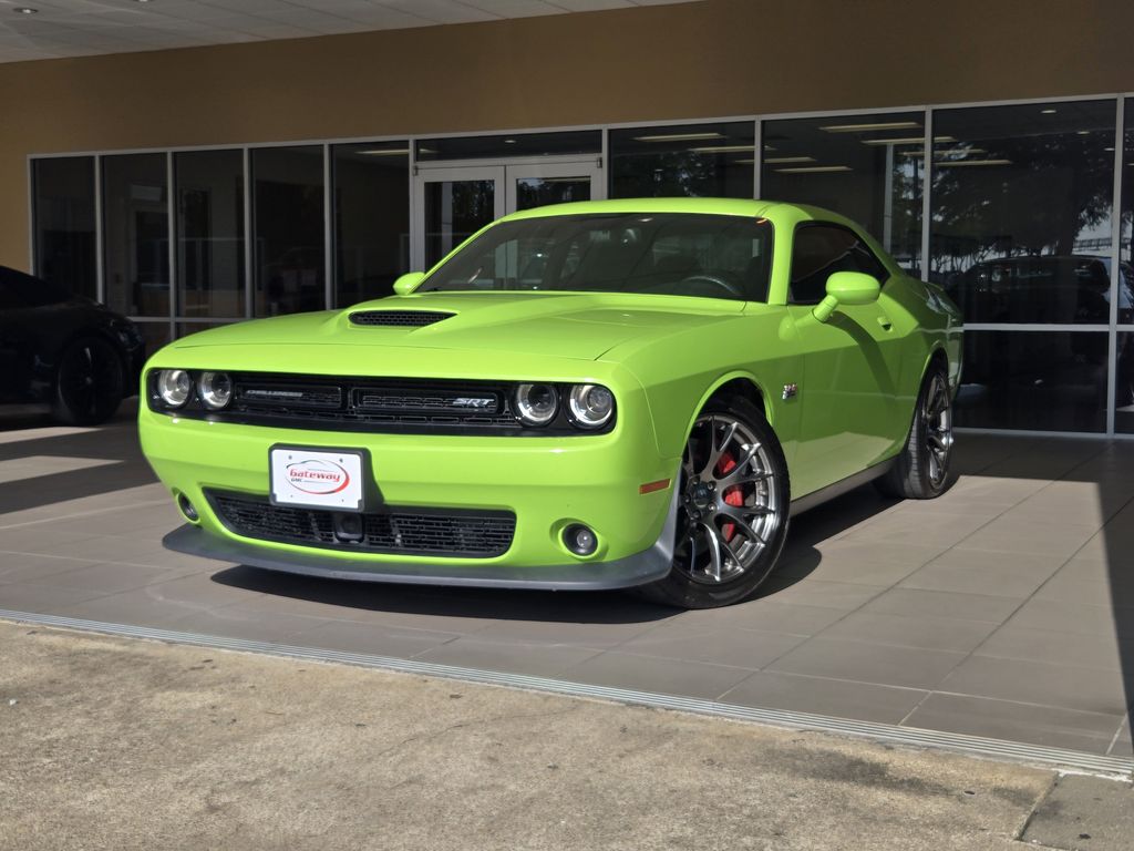Green (Sublime Pearl Coat) 2015 Dodge Challenger SRT 392 RWD Coupe Rear-Wheel Drive 8-Speed Automatic