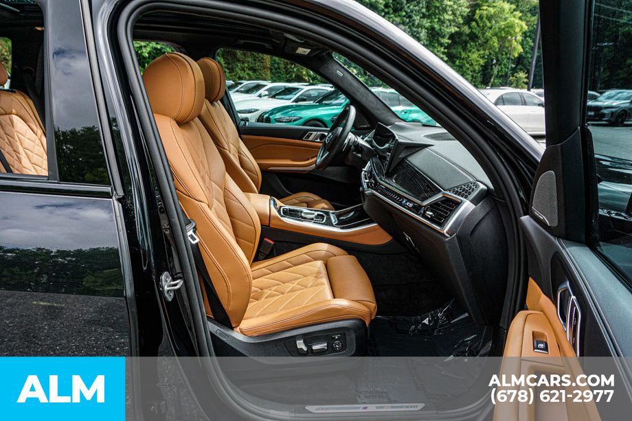 Used 2025 Black BMW sDrive40i image 24