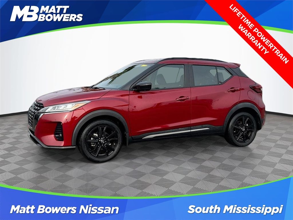 2022 Nissan Kicks SR FWD