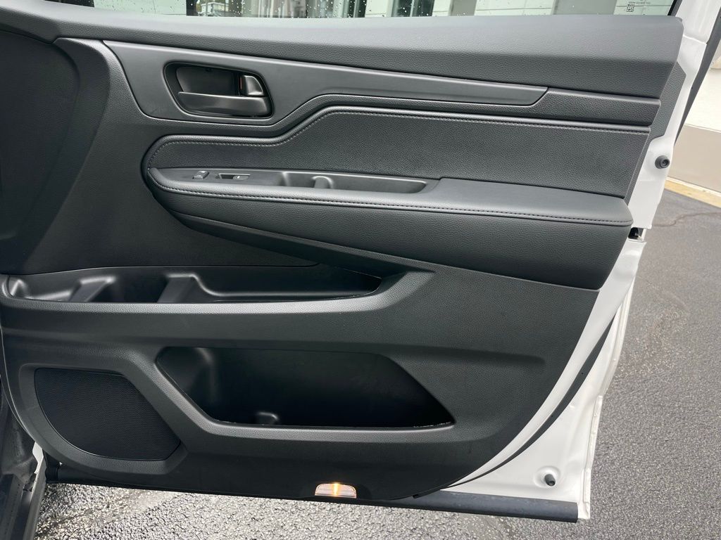 Thumbnail: 2025 Honda Odyssey - 30