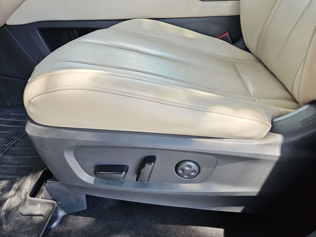 2023 INFINITI QX60 PURE Black at Lugoff Nissan
