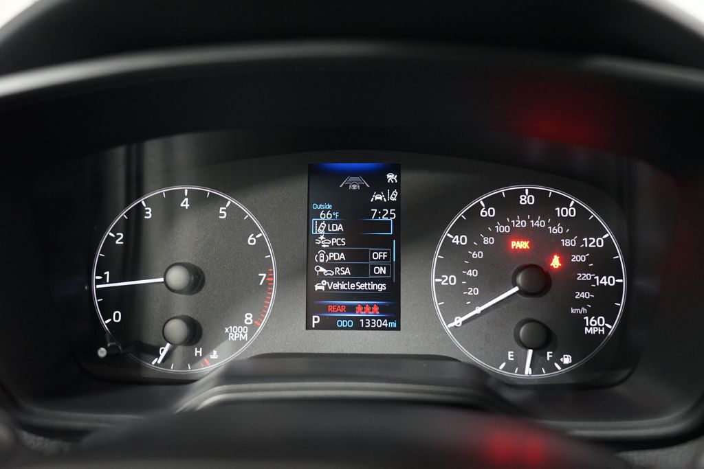 2024 Toyota Corolla LE 15