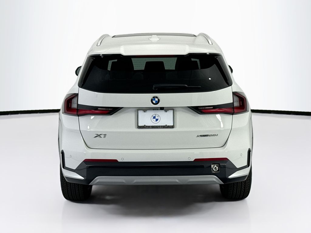 New 2027 White BMW xDrive28i image 6