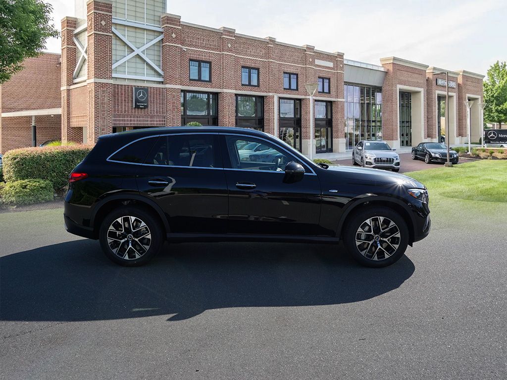 2025 Mercedes-Benz GLC 350 5