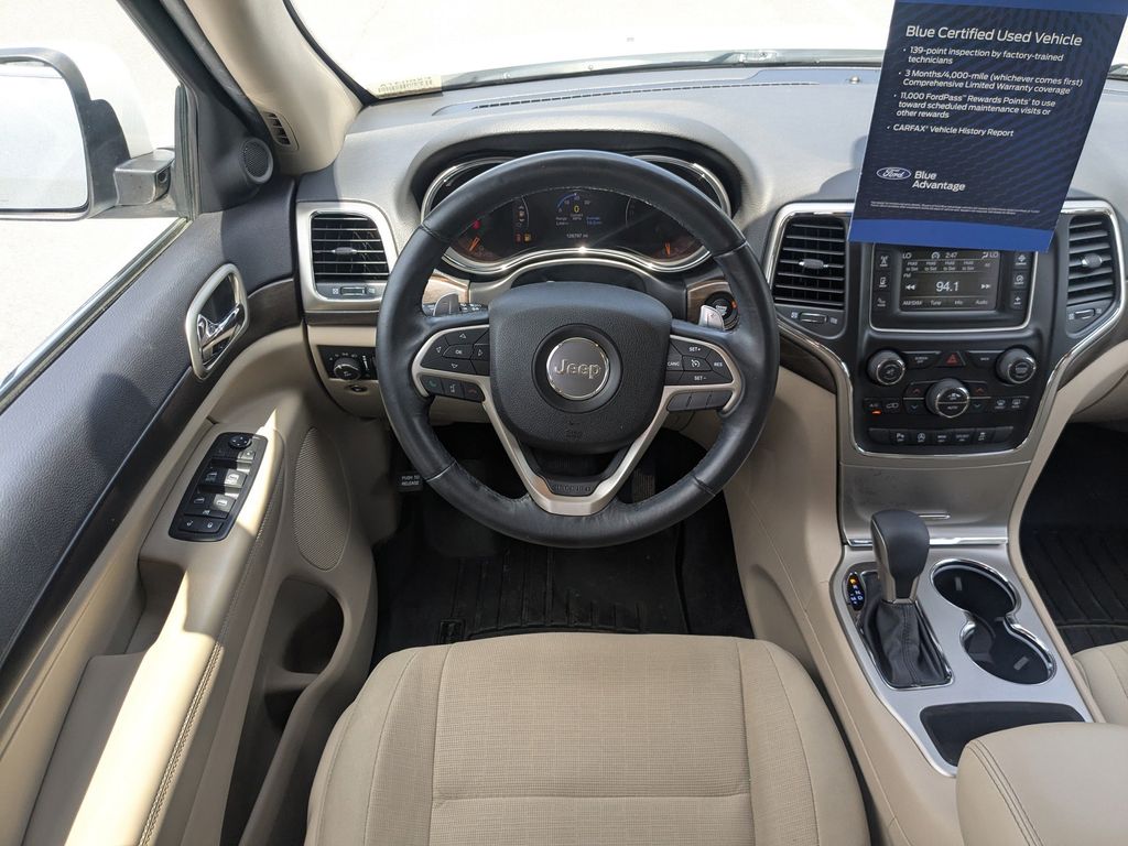 2017 Jeep Grand Cherokee Laredo