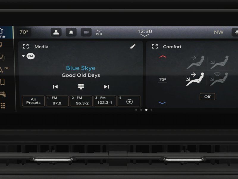 New 2025 Black Jeep Mojave image 24