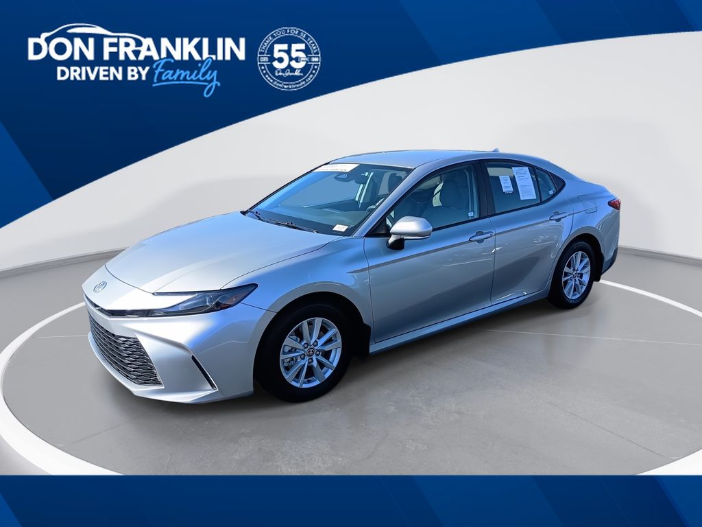 2025 Toyota Camry SE FWD