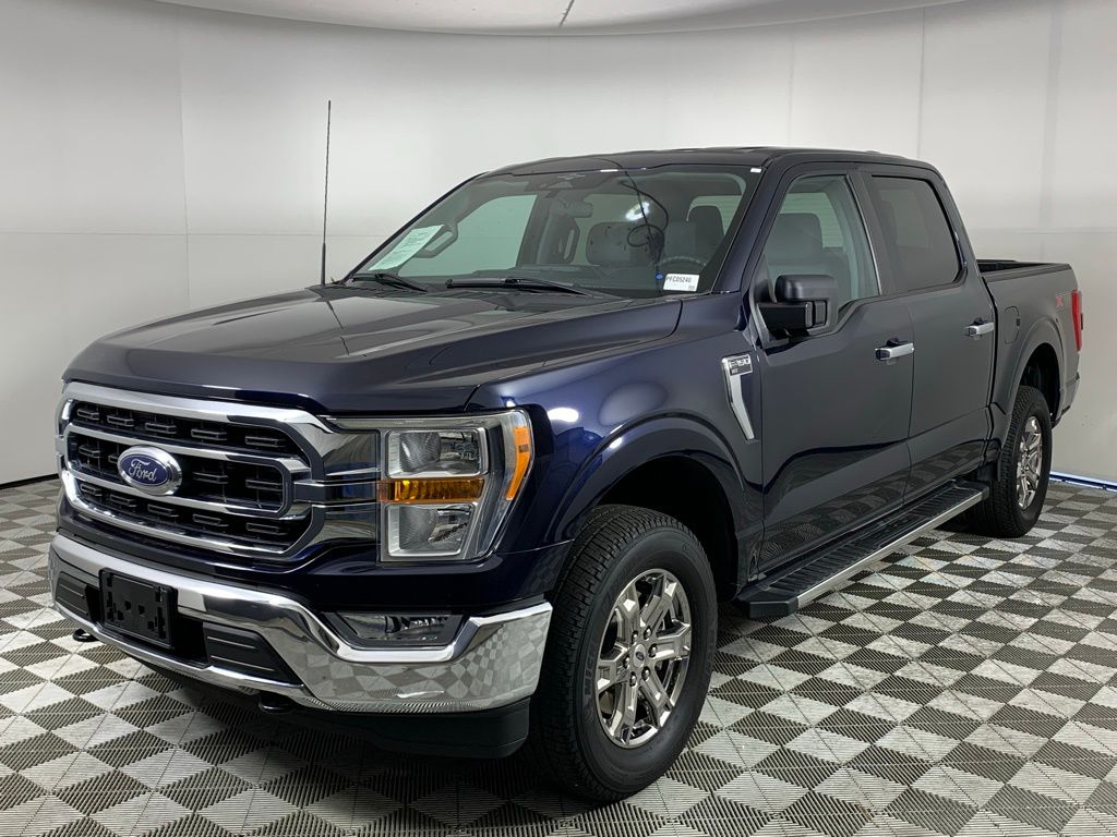 2023 Ford F-150 XLT photo 2