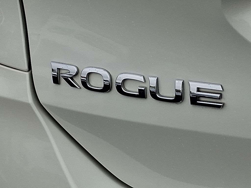 Thumbnail: 2020 Nissan Rogue - 31