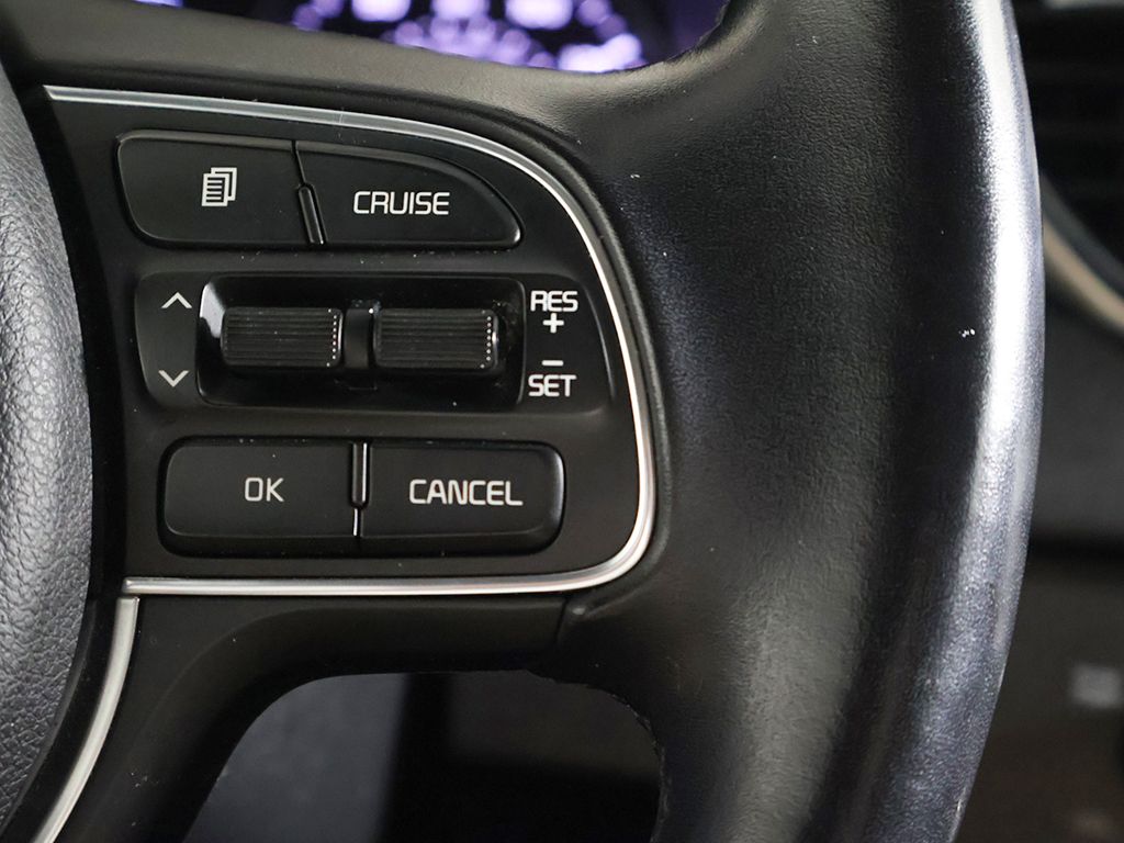 Used 2017 Blue Kia EX image 37