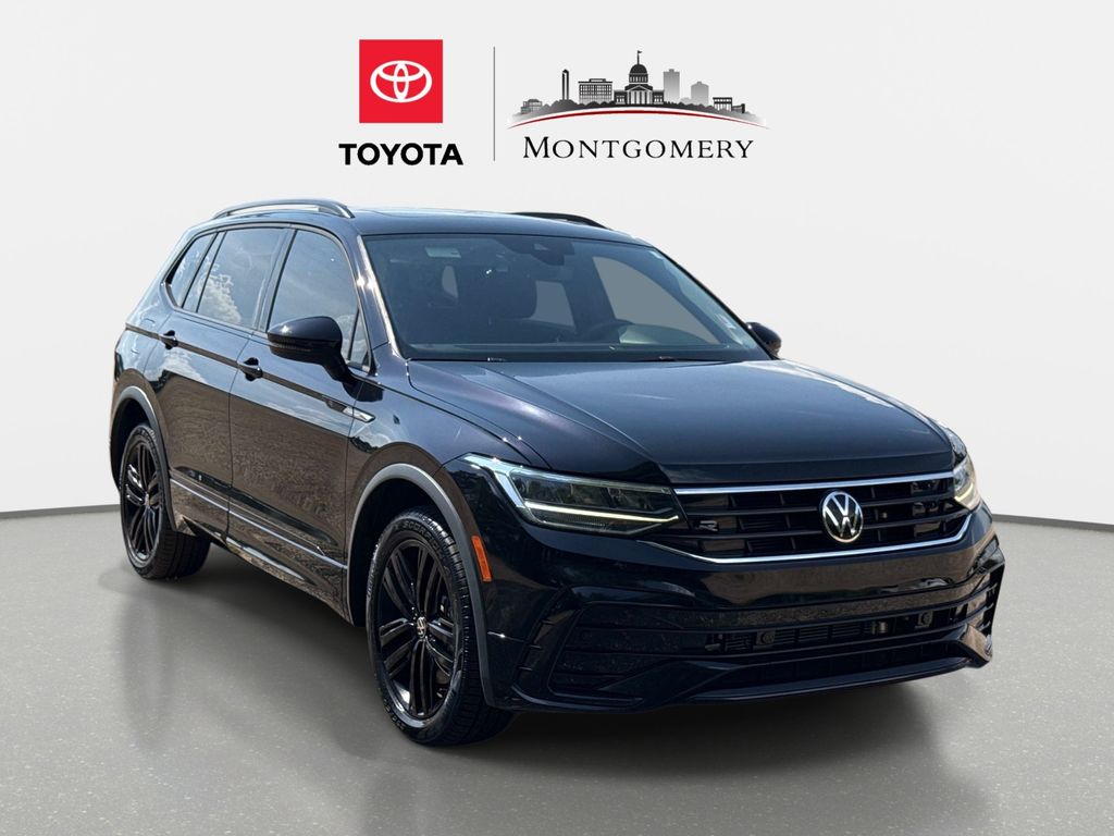 2022 Volkswagen Tiguan SE R-Line Black