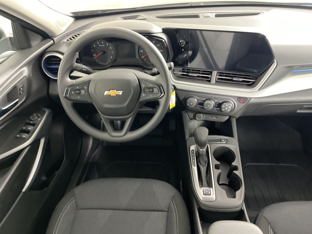 Thumbnail: 2026 Chevrolet Trax - 12