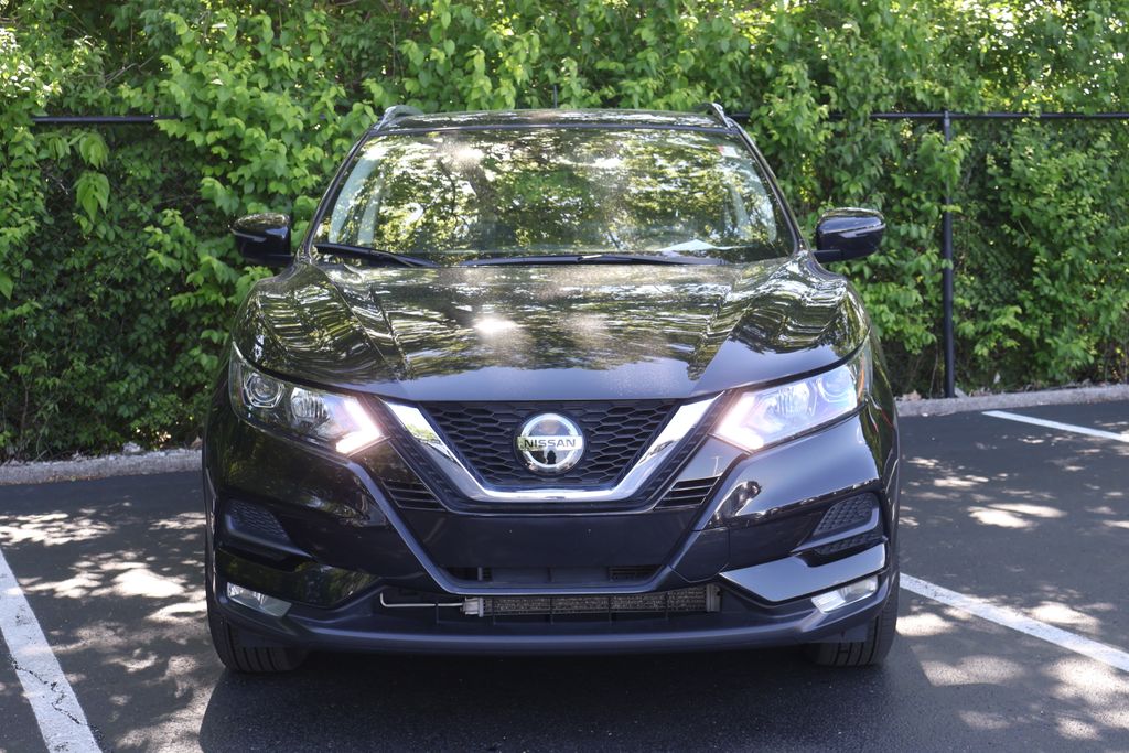 Thumbnail: 2021 Nissan Rogue Sport - 2