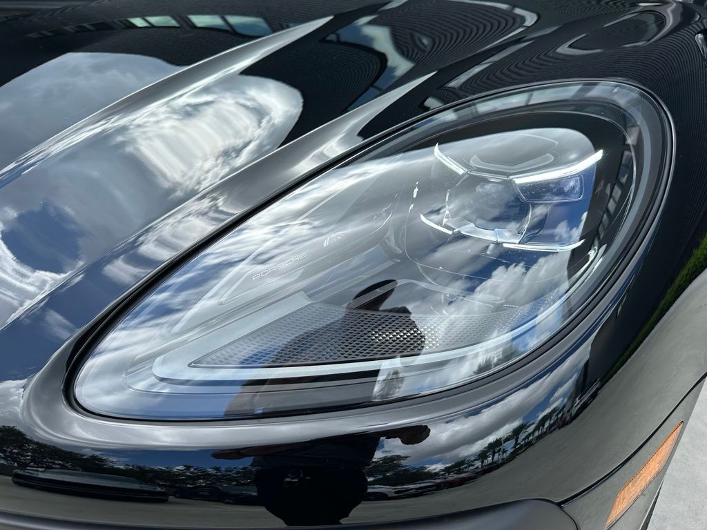 Thumbnail: 2025 Porsche Macan - 13