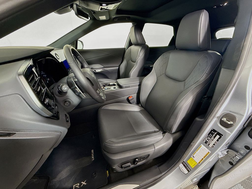 Thumbnail: 2025 Lexus RX - 22