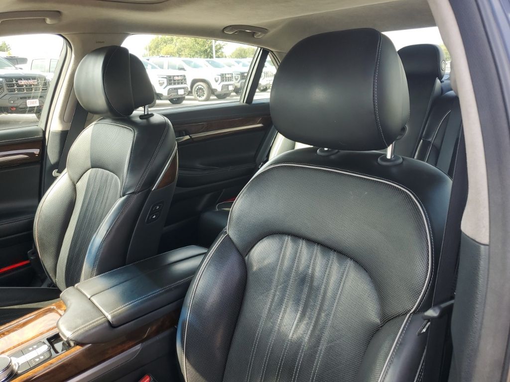 Used Car 2018 Genesis G90  3.3t Premium For Sale In Austin, Texas