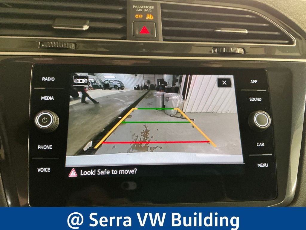 Certified Used 2024  Volkswagen 2.0T SE image 27