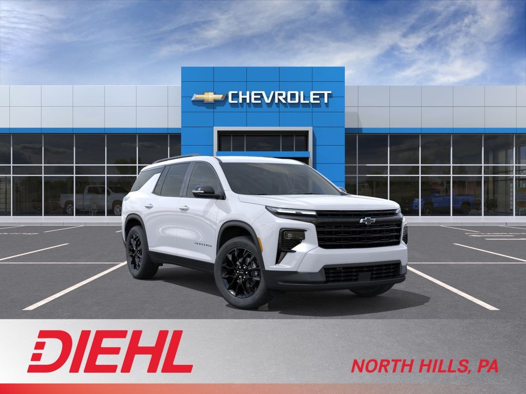 Summit White 2026 Chevrolet Traverse SUV / Crossover Four-Wheel Drive 8-Speed Automatic
