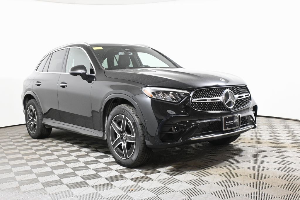 Thumbnail: 2026 Mercedes-Benz GLC - 9