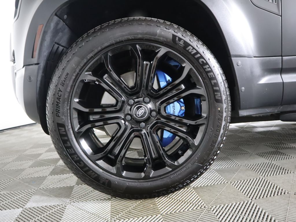 Thumbnail: 2020 Land Rover Defender - 31