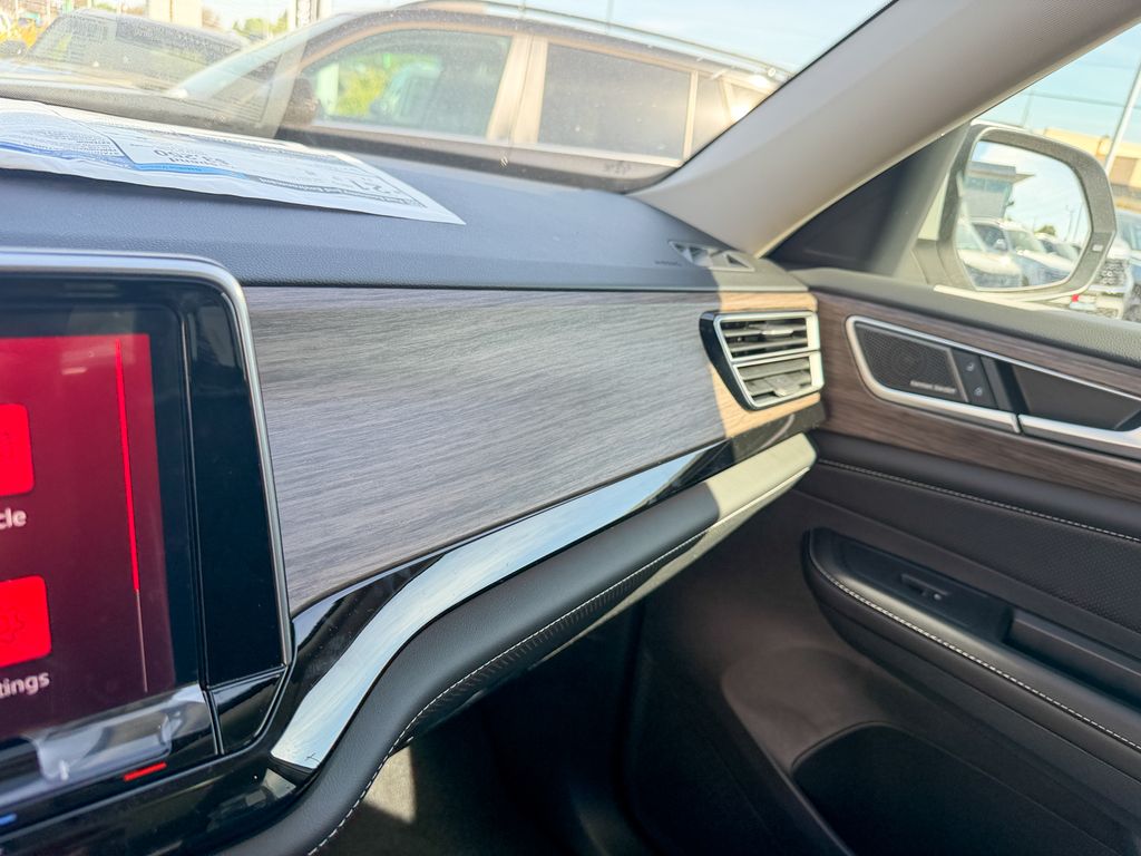 New 2026  Volkswagen 2.0T SEL Premium R-Line image 24