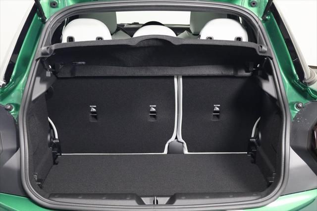 Thumbnail: 2026 MINI Cooper - 9