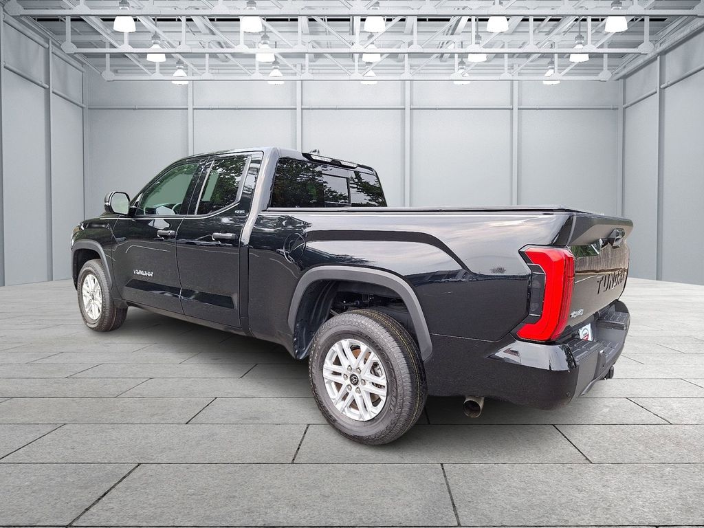 Thumbnail: 2022 Toyota Tundra - 6