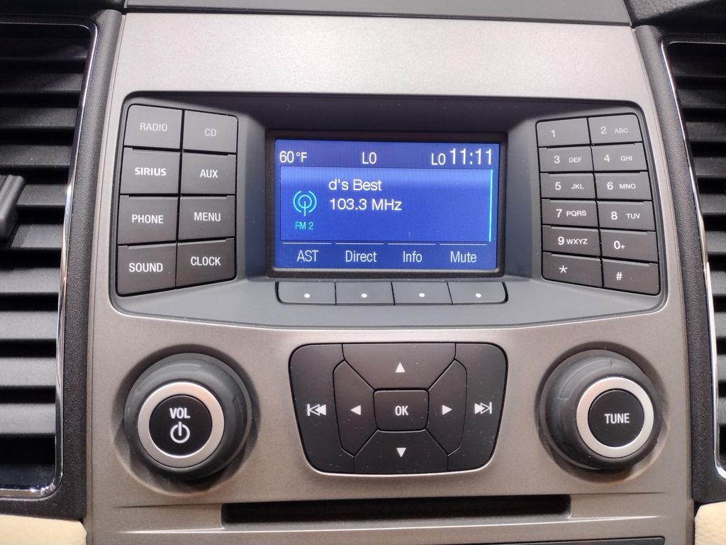 2016 Ford Taurus SEL