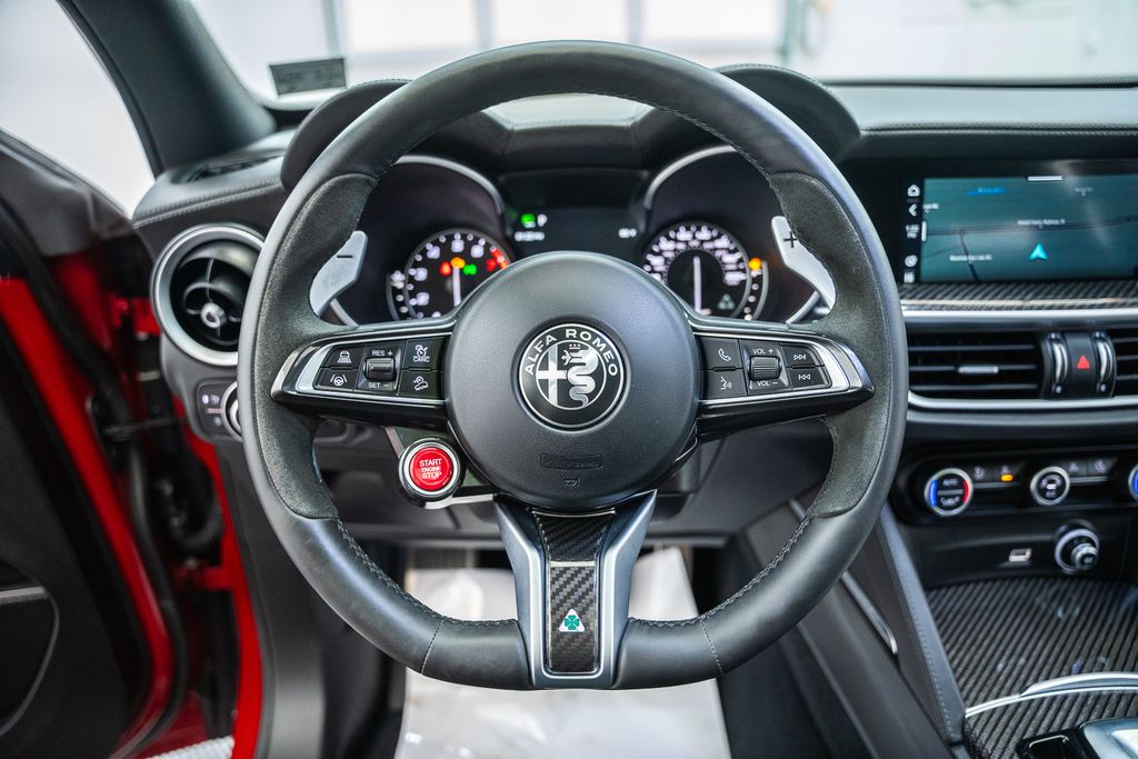 Alfa RomeoStelvio34