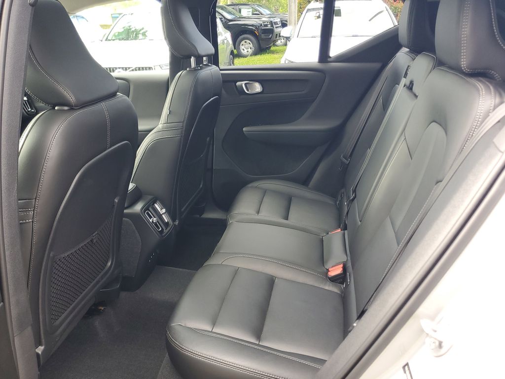 used 2024 Volvo XC40 car, priced at $27,899