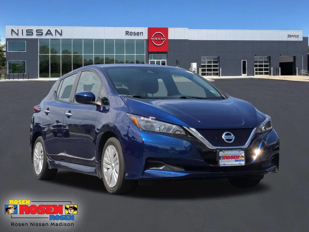  2022 Nissan LEAF S FWD   