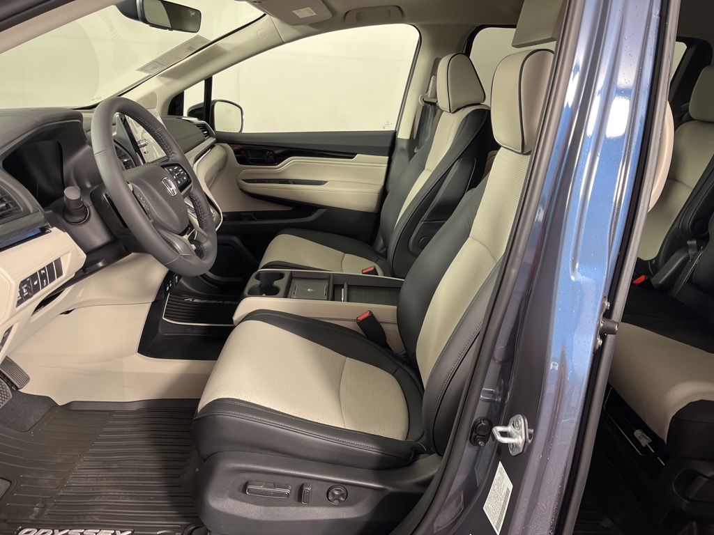Thumbnail: 2026 Honda Odyssey - 24