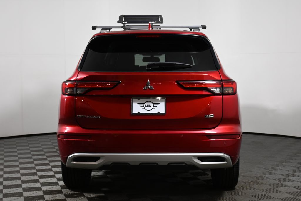 Thumbnail: 2022 Mitsubishi Outlander - 6