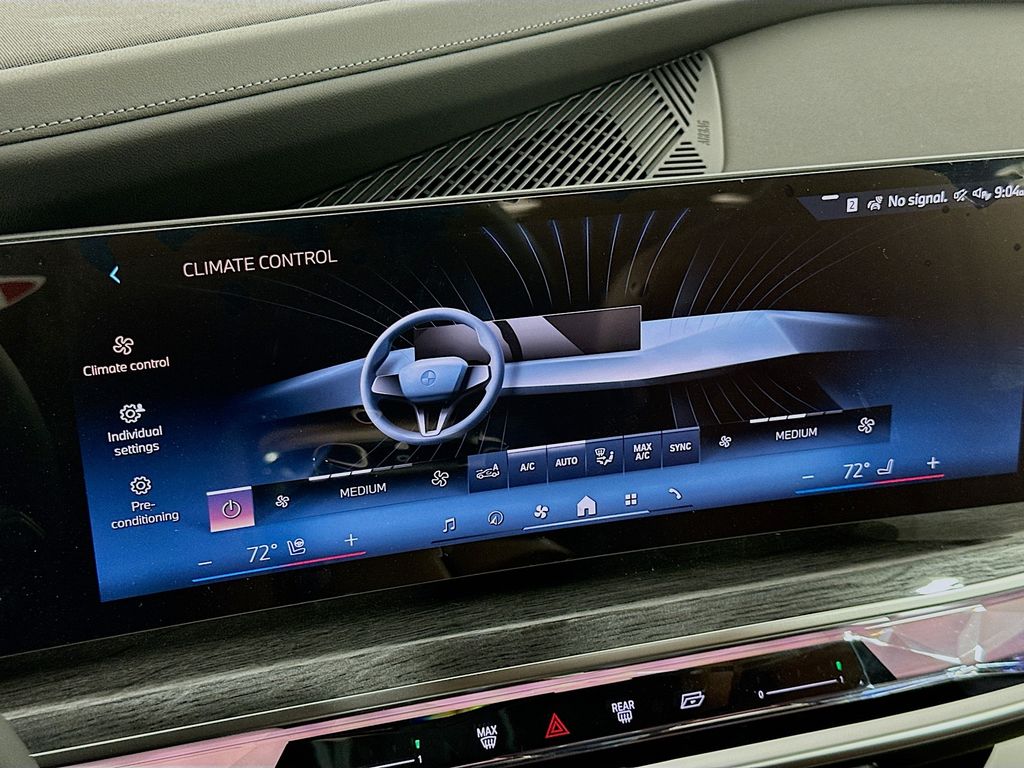 2025 BMW 7 Series 760i xDrive 14