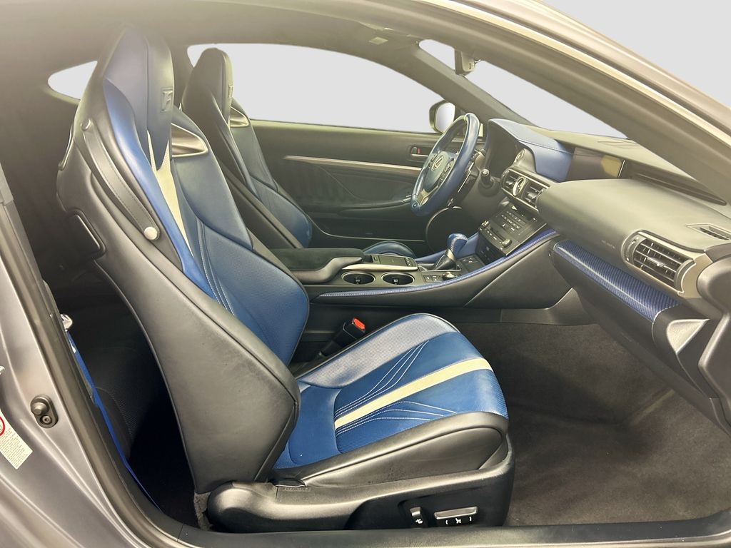 Thumbnail: 2019 Lexus RC - 22