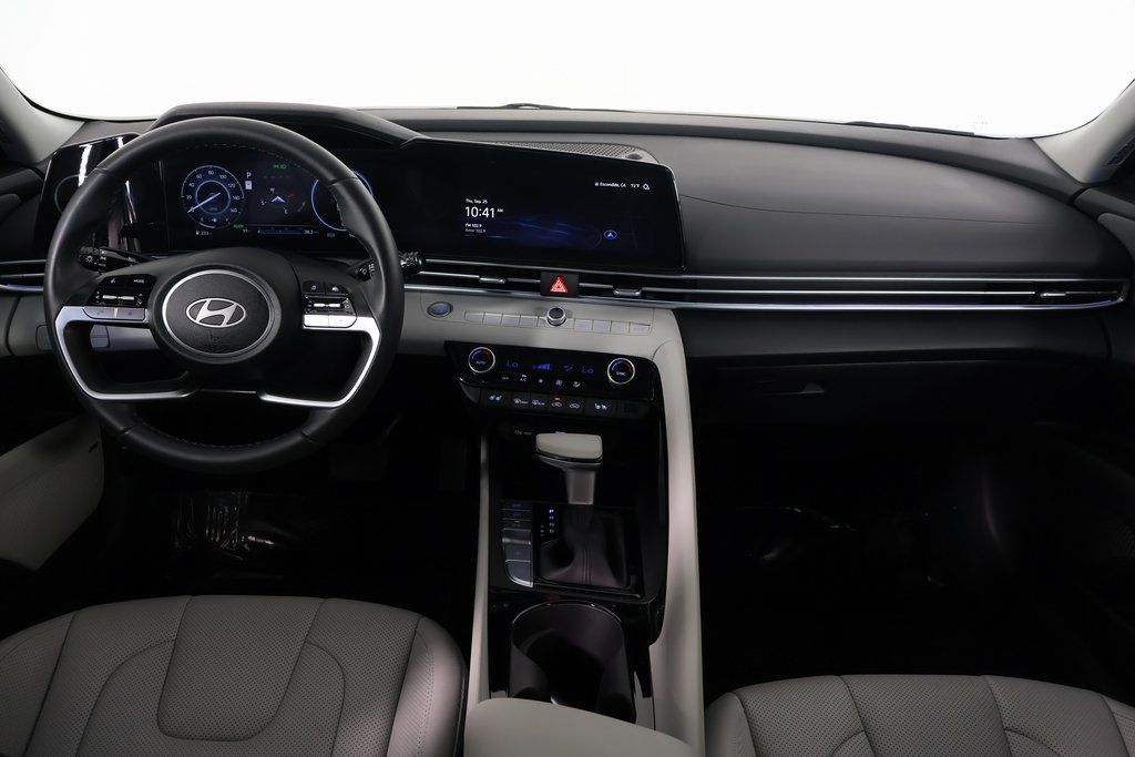Thumbnail: 2024 Hyundai Elantra - 8