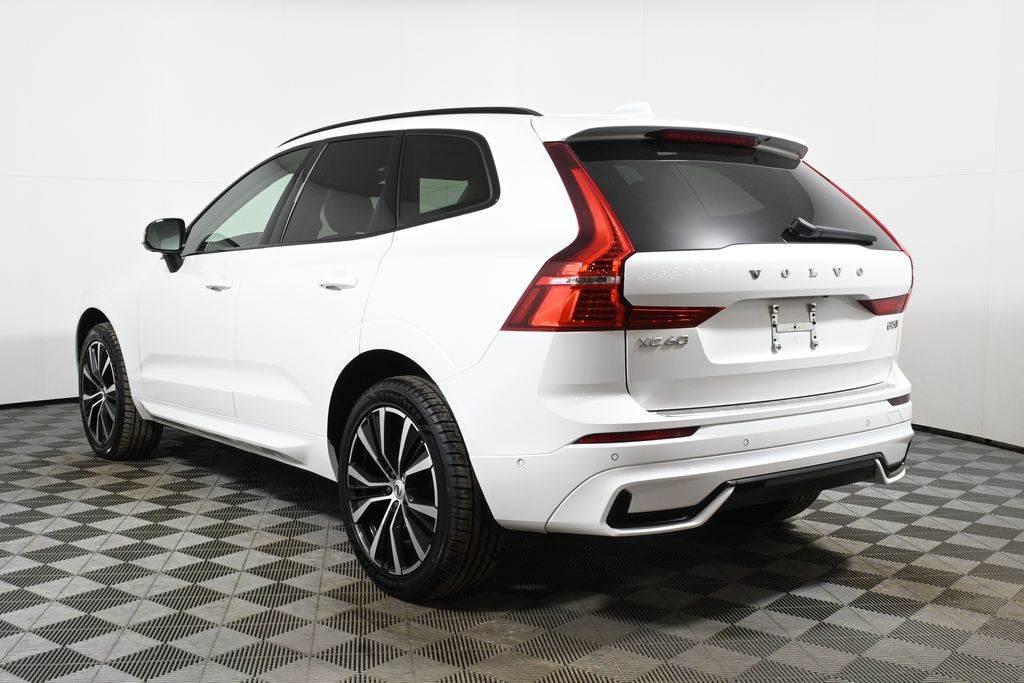 Thumbnail: 2023 Volvo XC60 - 6
