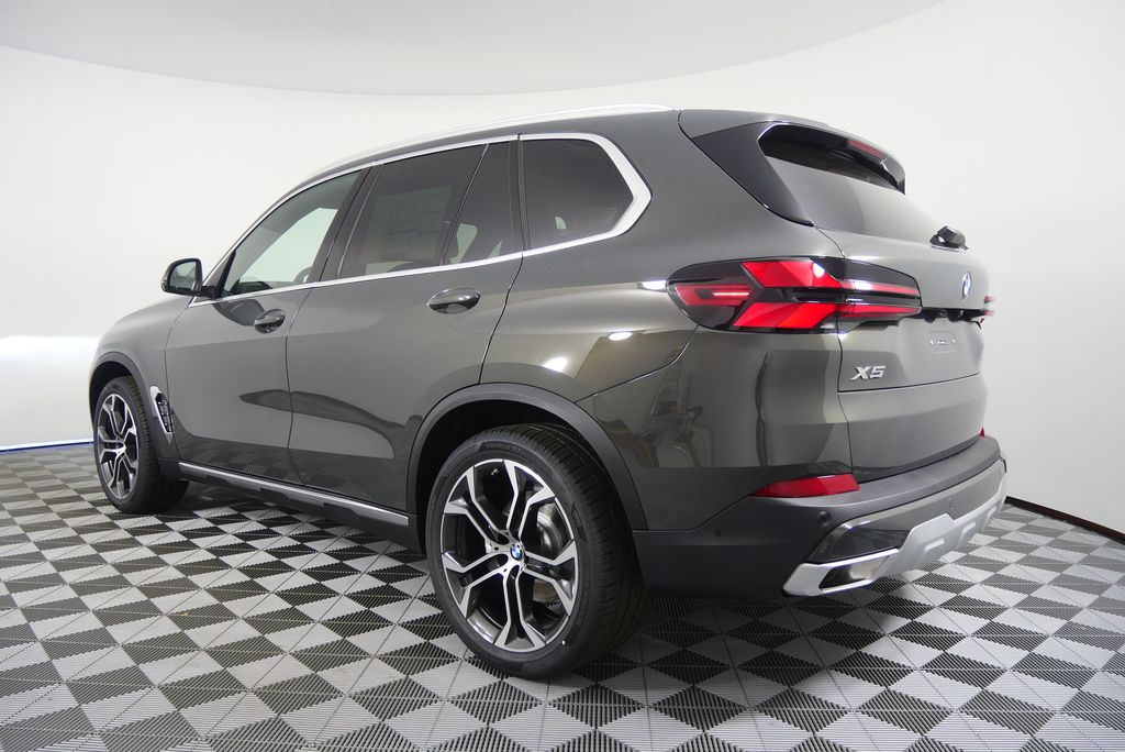 Thumbnail: 2026 BMW X5 - 5