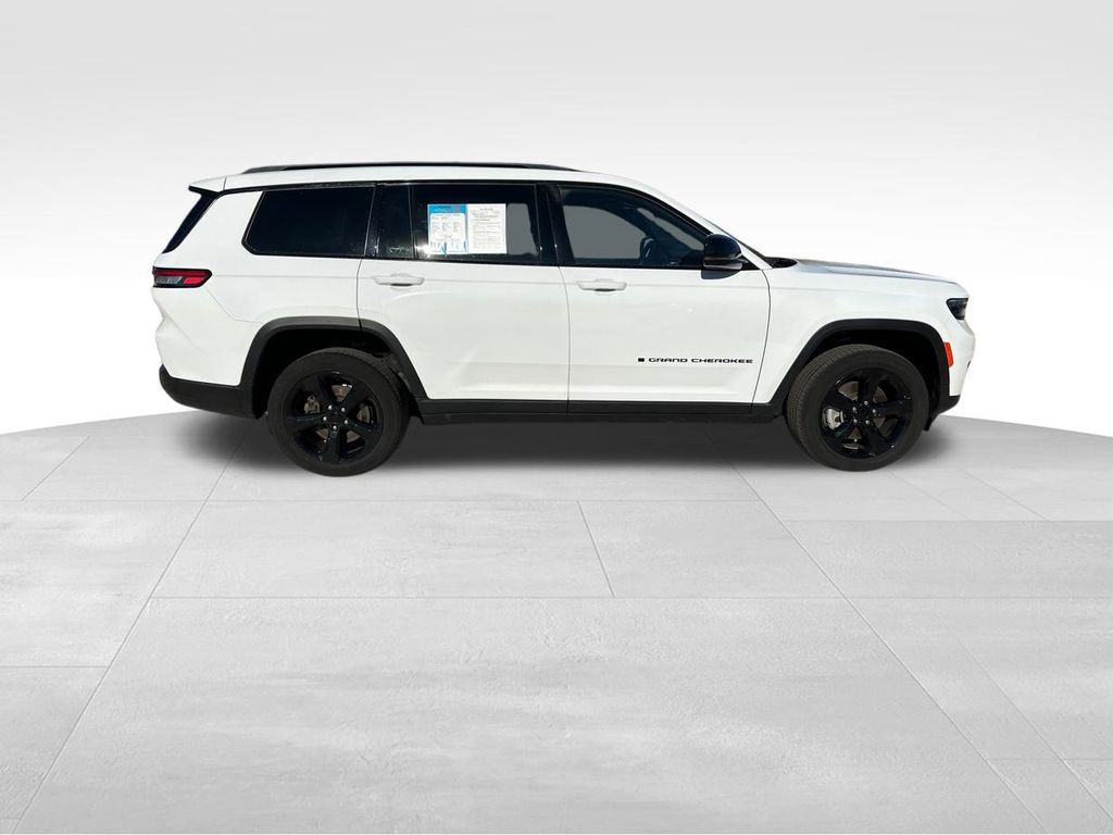 2023 Jeep Grand Cherokee L Altitude 9