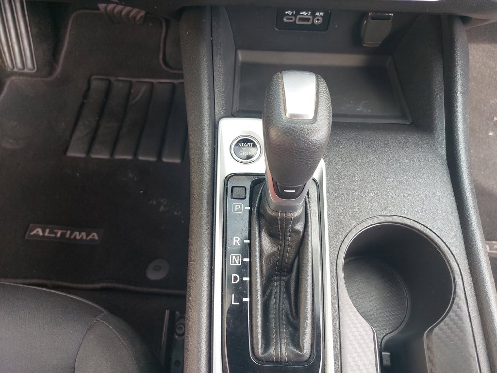 Used 2025 Nissan Altima Sedan