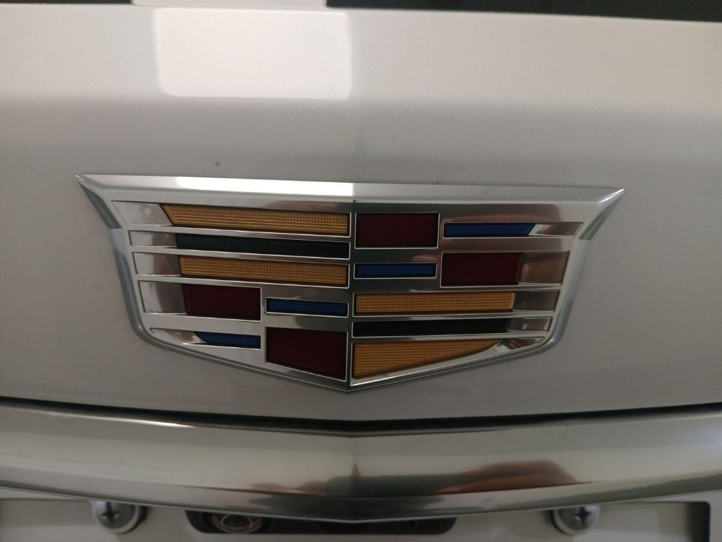 used 2022 Cadillac XT5 car, priced at $32,550