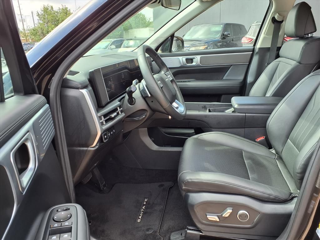 2025 Hyundai Santa Fe SEL - 9