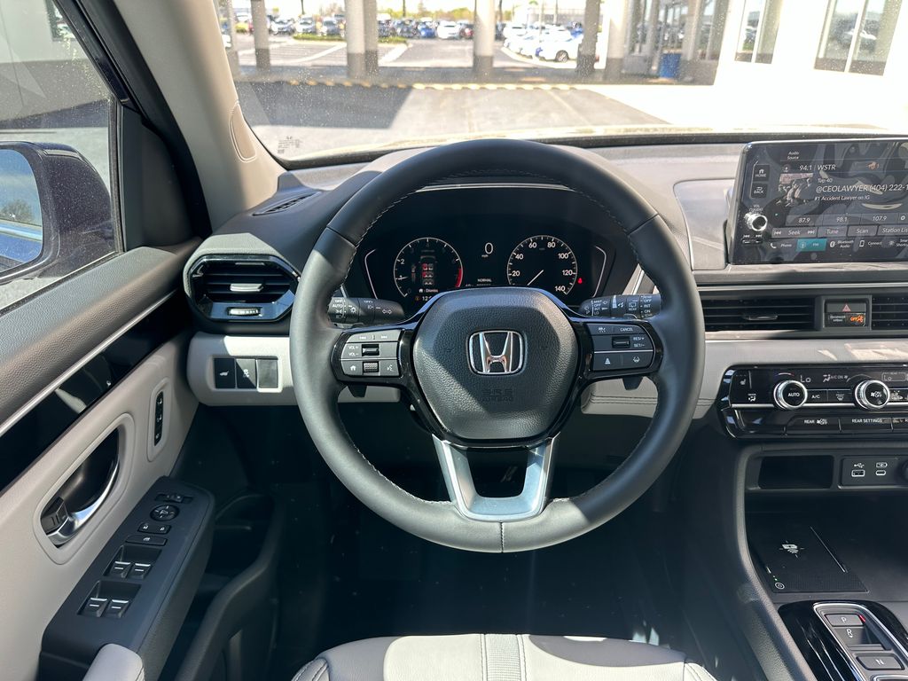 2025 Honda Pilot EX-L 10